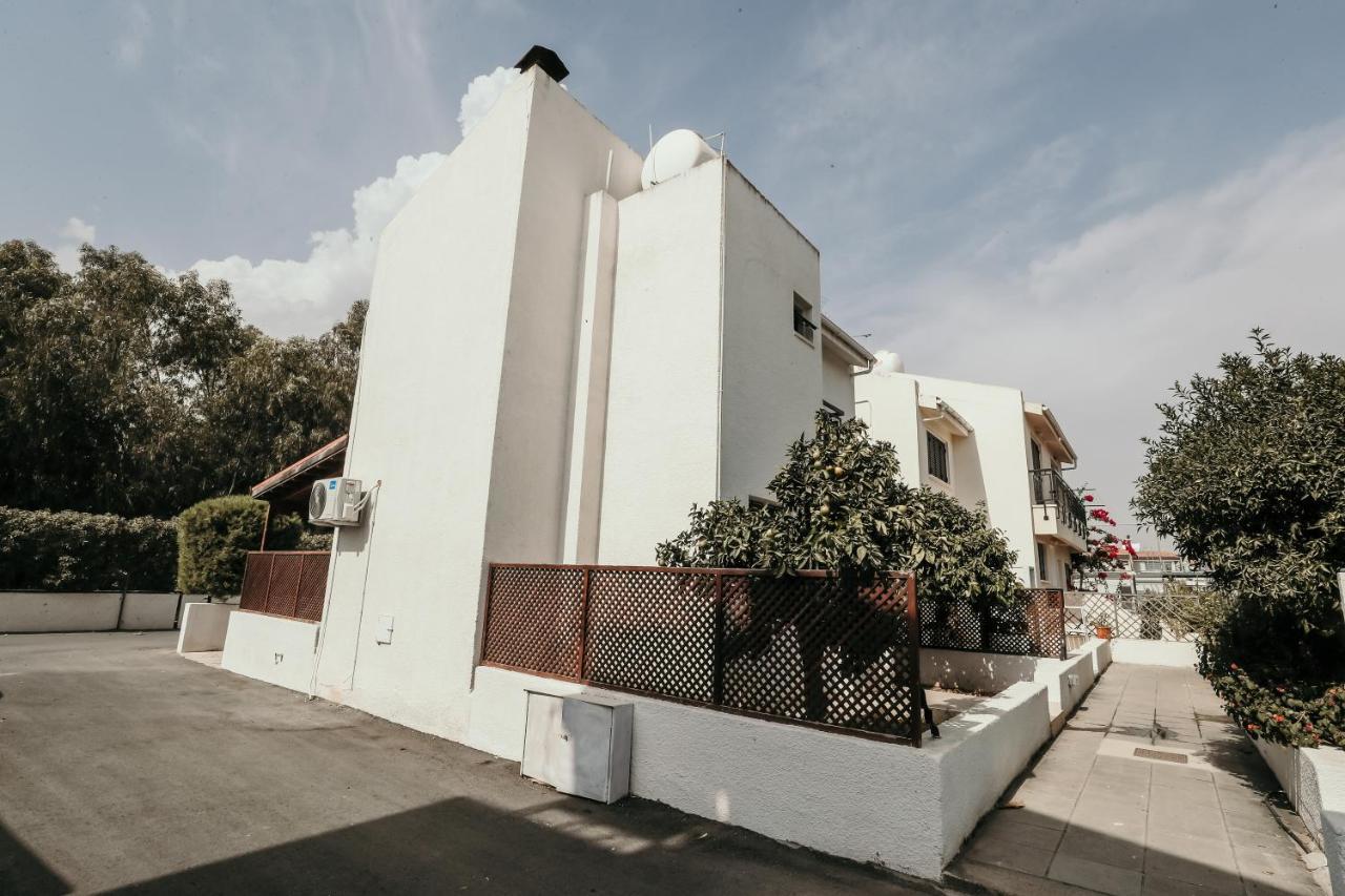 Miltos Beach House Ларнака Екстер'єр фото